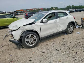 2019 Mercedes-Benz GLA-Class WDCTG4GB7KJ582788