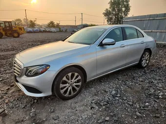 2019 Mercedes-Benz E-Class WDDZF4KB9KA562784