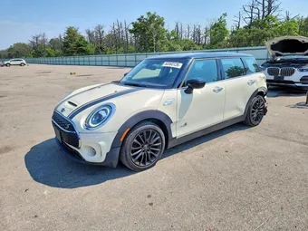 2021 Mini Clubman WMWXJ1C07M2P02496