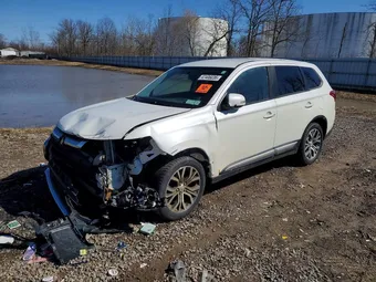 2016 Mitsubishi Outlander JA4AZ3A36GZ039678