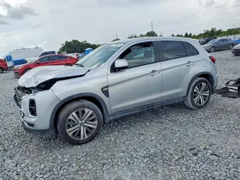 2025 Mitsubishi Outlander JA4ARUAU0SU015395