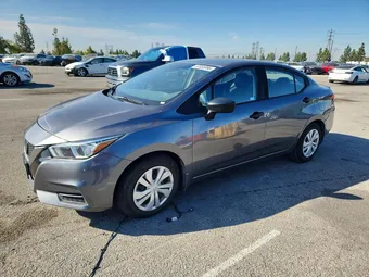 2020 Nissan Versa 3N1CN8DV9LL801359
