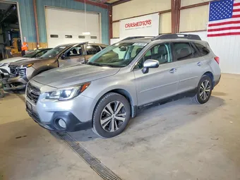 2018 Subaru Outback 4S4BSAKC7J3215127