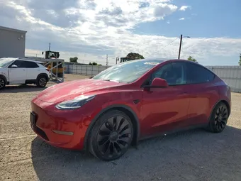 2024 Tesla Model Y 7SAYGDEF4RA284248