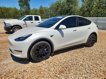 2024 Tesla Model Y 7SAYGDEE9RF160566 Lot 52022016