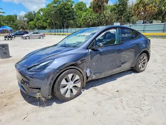 2023 Tesla Model Y 7SAYGDED2PF962994