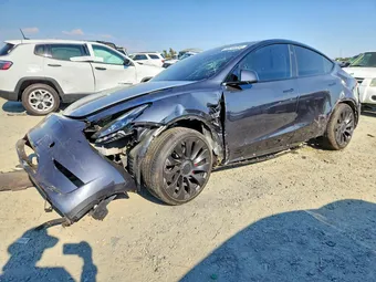 2024 Tesla Model Y 7SAYGDEF6RF022203