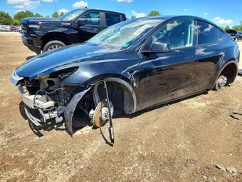 2022 Tesla Model Y 7SAYGDEE3NF387455