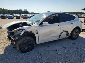 2026 Tesla Model Y 7SAYGDED9TA639209