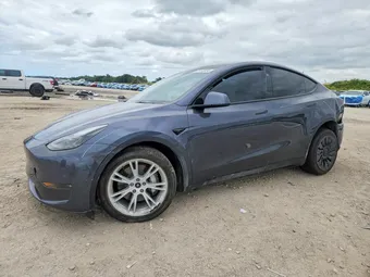 2023 Tesla Model Y 7SAYGDEE6PF923950