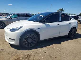 2023 Tesla Model Y 7SAYGDEF0PF860093