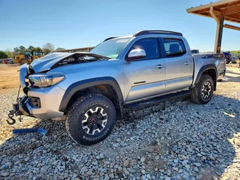2017 Toyota Tacoma 5TFCZ5AN8HX077826