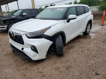 2025 Toyota Highlander 5TDKDRBH7SS588158