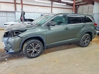 2019 Toyota Highlander 5TDBZRFH0KS726828