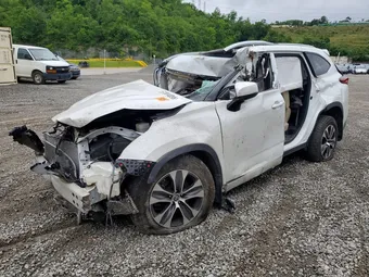 2022 Toyota Highlander 5TDHZRBHXNS167180
