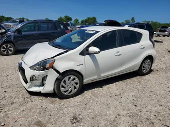 2015 Toyota Prius C JTDKDTB37F1580923