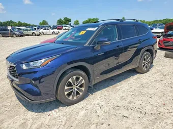 2020 Toyota Highlander 5TDGBRCH8LS502724