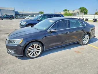 2018 Volkswagen Passat 1VWBA7A36JC009807