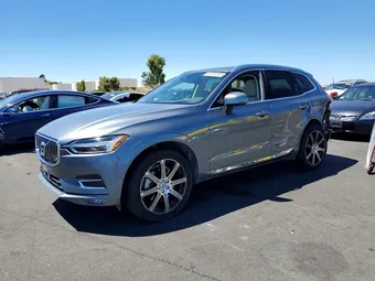 2018 Volvo XC60 YV4A22RL7J1081093
