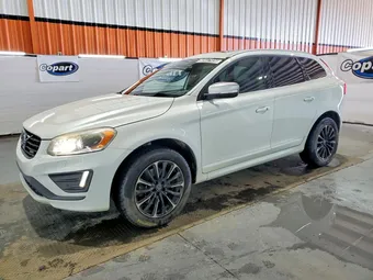 2015 Volvo XC60 YV4902RS1F2629087