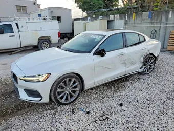 2020 Volvo S60 7JR102FK1LG065204
