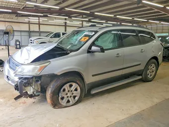 2015 Chevrolet Traverse 1GNKRFKD2FJ223555