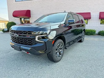 2023 Chevrolet Suburban 1GNSKDKD5PR106113