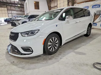 2022 Chrysler Pacifica Hybrid 2C4RC1S78NR173485