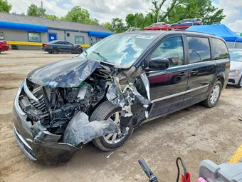 2016 Chrysler Town & Country 2C4RC1BG4GR212978