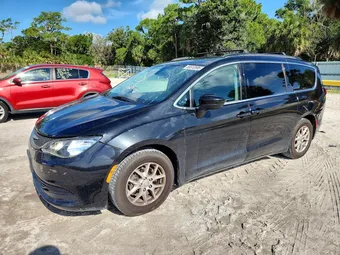 2017 Chrysler Pacifica 2C4RC1DG5HR513175 Lot 55510596