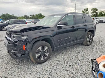 2024 Jeep Grand Cherokee 1C4RJYB68R8520658