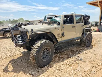 2017 Jeep Wrangler 1C4BJWDG6HL664572