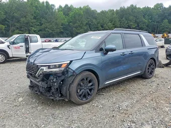 2022 Kia Carnival KNDNE5H35N6086915