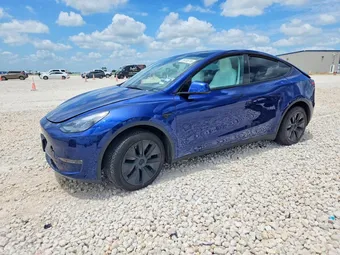 2024 Tesla Model Y 7SAYGDEE9RA333290