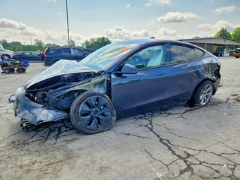 2024 Tesla Model Y 7SAYGDED0RF093640