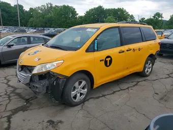 2016 Toyota Sienna 5TDKK3DC4GS763462