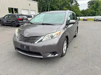 2017 Toyota Sienna 5TDKZ3DC2HS788793