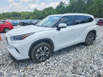 2024 Toyota Highlander 5TDKDRAH5RS053244