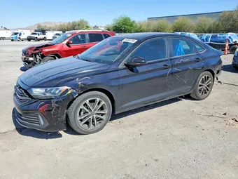 2023 Volkswagen Jetta 3VWBM7BU8PM050140