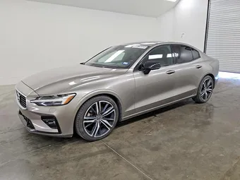 2019 Volvo S60 7JR102FM7KG006335