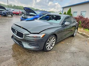 2020 Volvo S60 7JRA22TK2LG048913