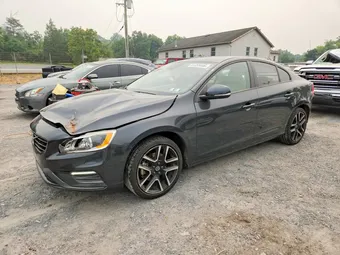 2017 Volvo S60 YV126MFL0H2438947