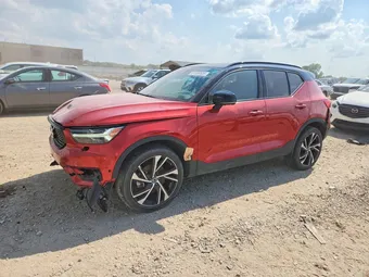 2020 Volvo XC40 YV4162UM7L2207390