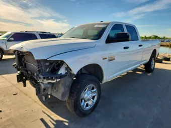 2018 Ram 2500 3C6UR5HJ4JG327510