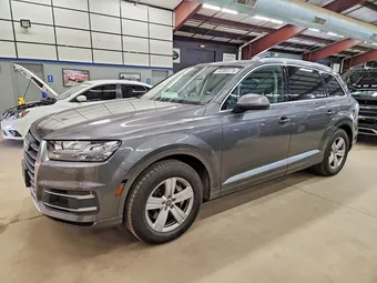 2019 Audi Q7 WA1LHAF70KD019833