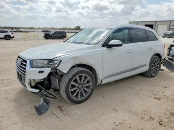 2017 Audi Q7 WA1LAAF71HD016162