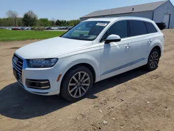 2017 Audi Q7 WA1VAAF72HD031195