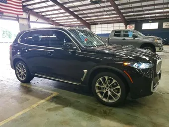 2026 BMW X5 5UX23EU06T9110184