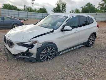 2021 BMW X1 WBXJG9C02M5T74041