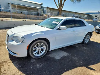 2016 Chrysler 300 2C3CCAAG1GH252386
